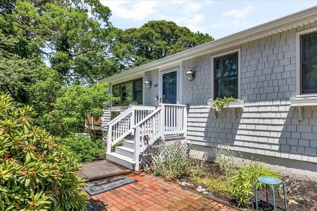 267 Alden Dr, Brewster, MA 02631