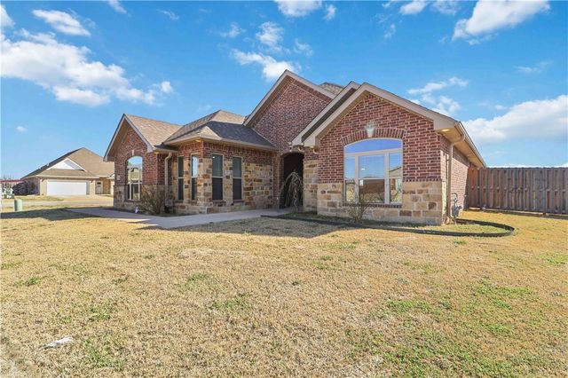 2401 Armstrong Lane, Pea Ridge, AR 72751
