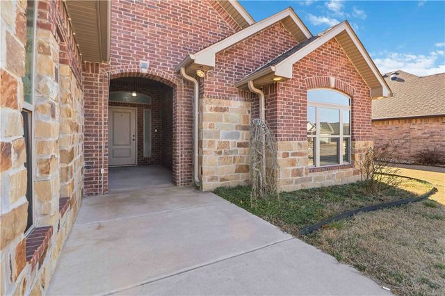 2401 Armstrong Lane, Pea Ridge, AR 72751