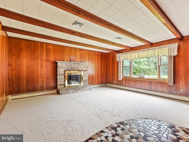 929 CREAMERY RD, Newtown, PA 18940