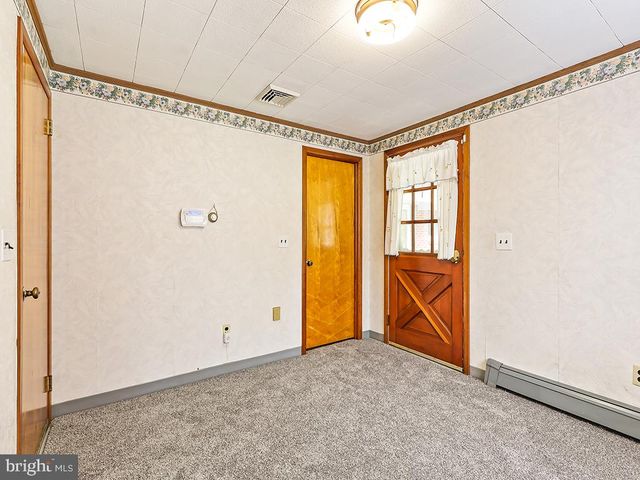 929 CREAMERY RD, Newtown, PA 18940