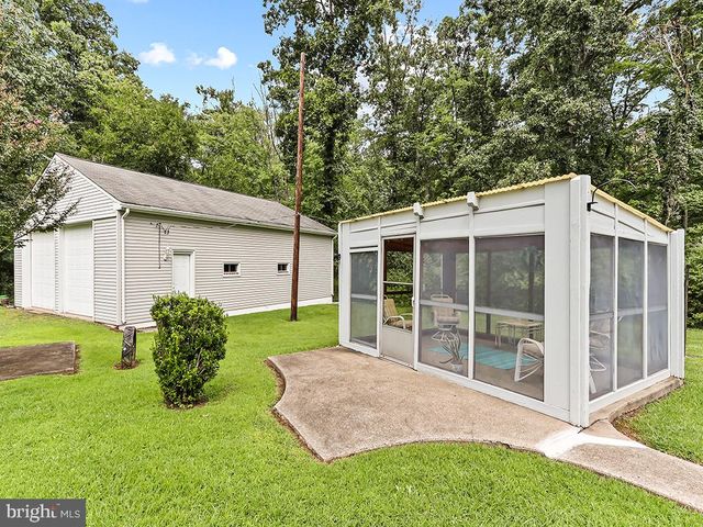 929 CREAMERY RD, Newtown, PA 18940