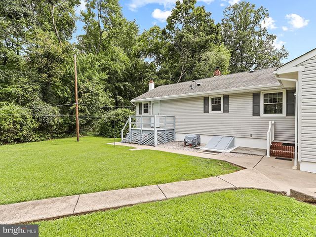 929 CREAMERY RD, Newtown, PA 18940
