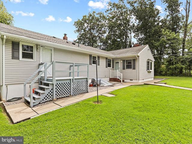 929 CREAMERY RD, Newtown, PA 18940