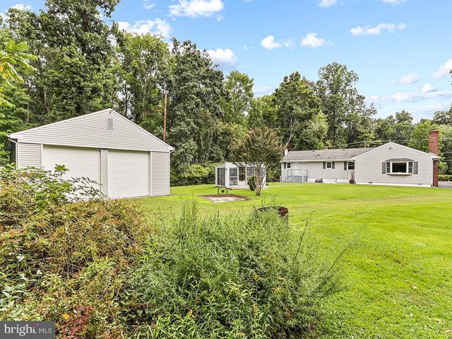 929 CREAMERY RD, Newtown, PA 18940