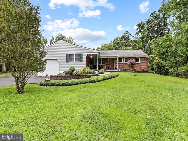 929 CREAMERY RD, Newtown, PA 18940