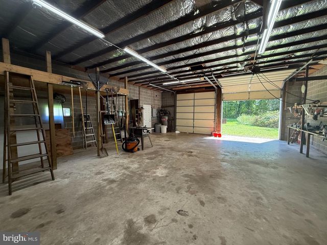 929 CREAMERY RD, Newtown, PA 18940