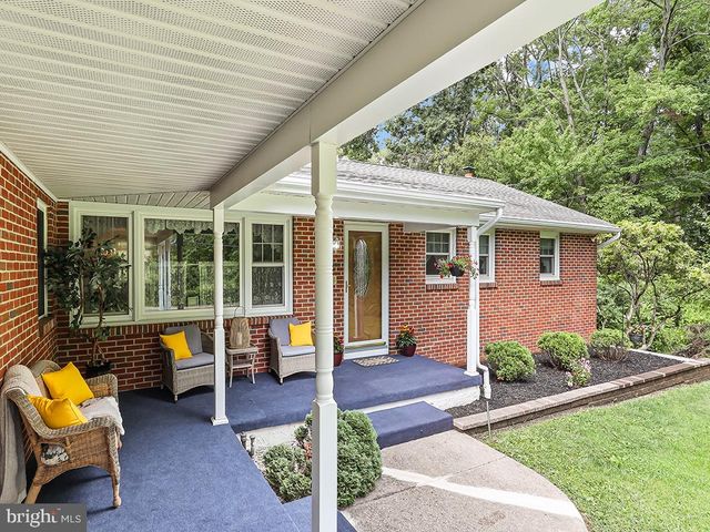 929 CREAMERY RD, Newtown, PA 18940