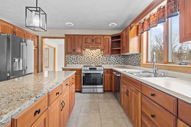 W3165 CENTER VALLEY ROAD, Freedom, WI 54165