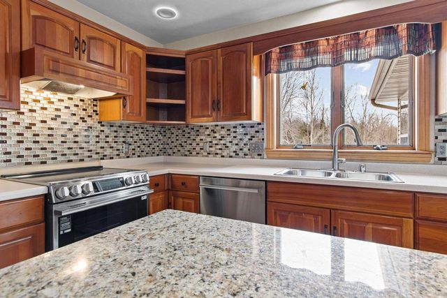 W3165 CENTER VALLEY ROAD, Freedom, WI 54165