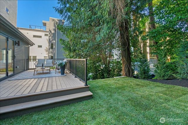 4011 SW Maryland Place, Seattle, WA 98116
