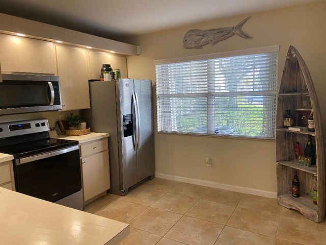 8131 Sedgewick Court 31b, Lake Clarke Shores, FL 33406