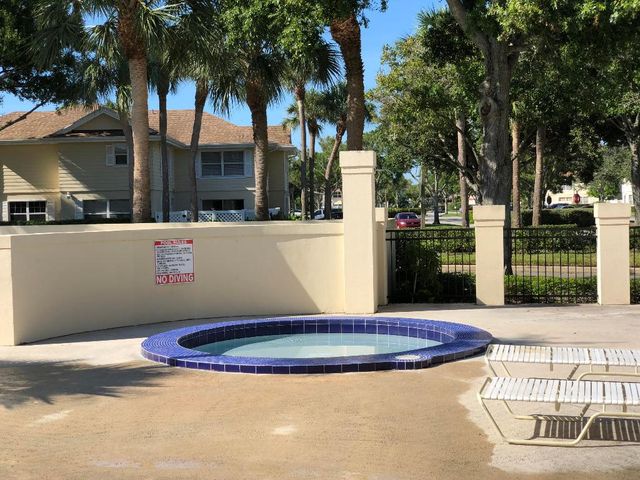 8131 Sedgewick Court 31b, Lake Clarke Shores, FL 33406