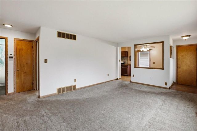 909 N Rensselaer Street, Griffith, IN 46319