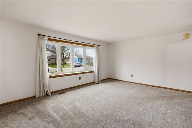 909 N Rensselaer Street, Griffith, IN 46319