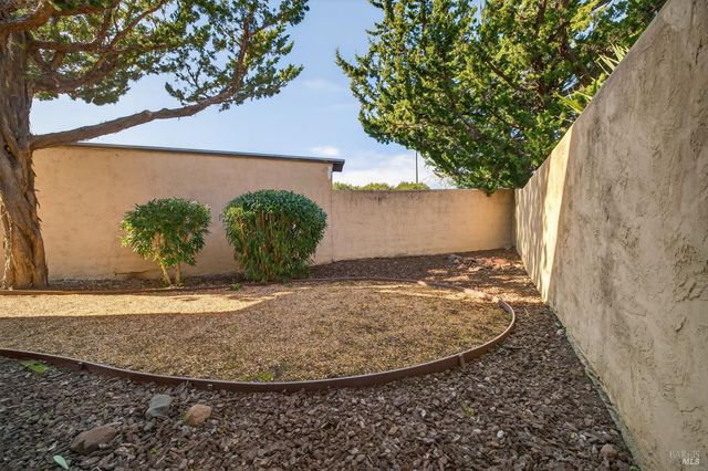 159 Guadalupe Dr, Sonoma, CA 95476