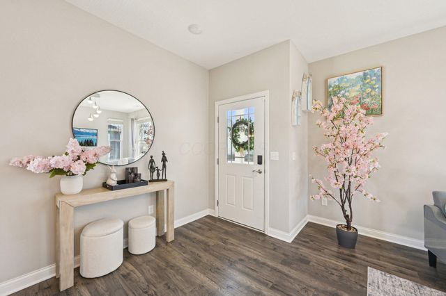 38 Waterman Avenue, Commercial Point, OH 43116