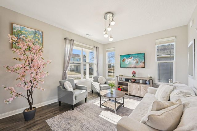 38 Waterman Avenue, Commercial Point, OH 43116