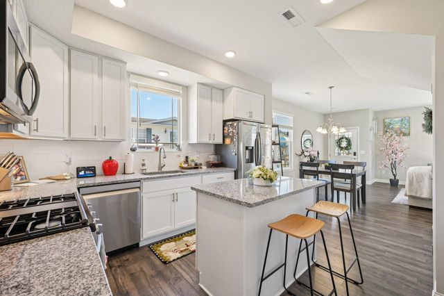 38 Waterman Avenue, Commercial Point, OH 43116