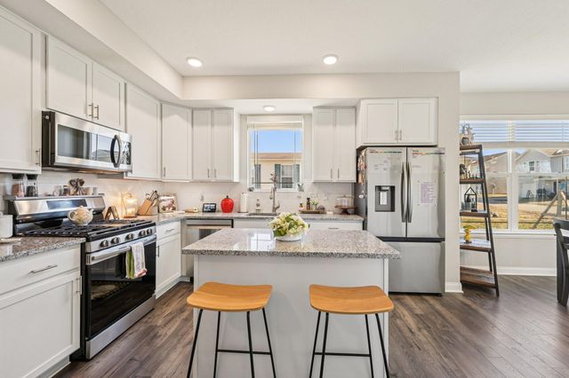 38 Waterman Avenue, Commercial Point, OH 43116