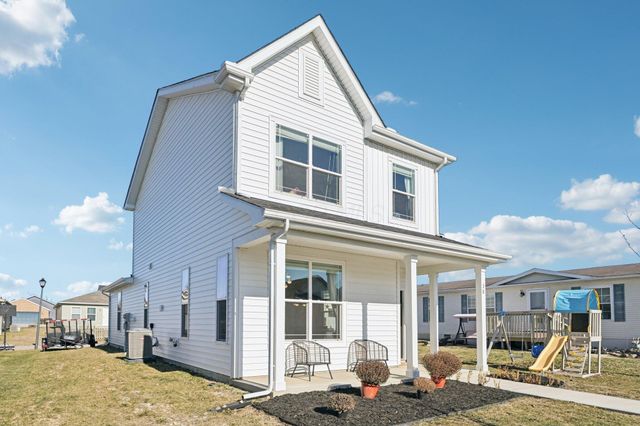 38 Waterman Avenue, Commercial Point, OH 43116