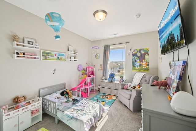 38 Waterman Avenue, Commercial Point, OH 43116