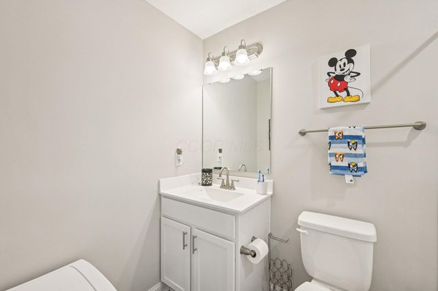 38 Waterman Avenue, Commercial Point, OH 43116