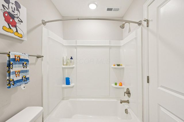 38 Waterman Avenue, Commercial Point, OH 43116