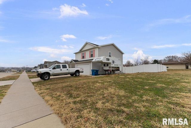 106 14TH Avenue, De Witt, IA 52742