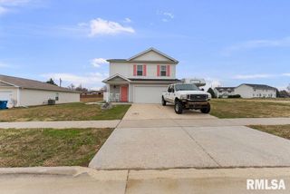 106 14TH Avenue, De Witt, IA 52742