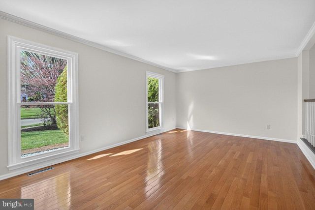 5 WELLESLEY CT, Princeton Junction, NJ 08550