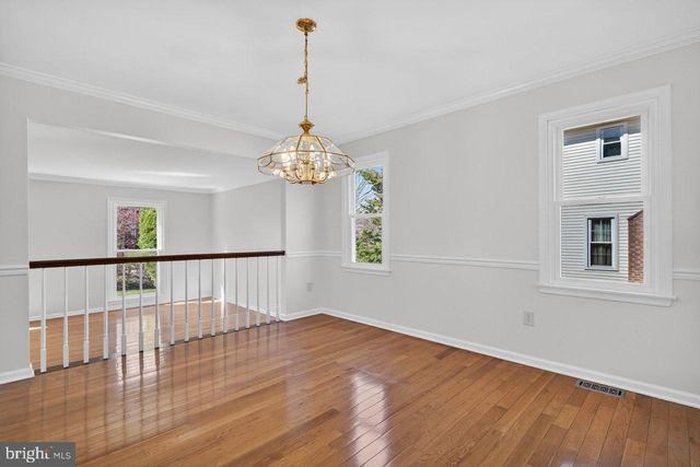 5 WELLESLEY CT, Princeton Junction, NJ 08550