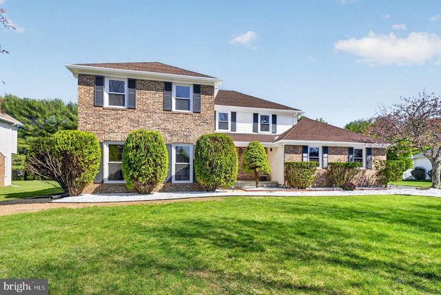 5 WELLESLEY CT, Princeton Junction, NJ 08550