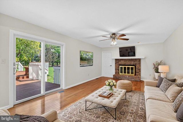 5 WELLESLEY CT, Princeton Junction, NJ 08550
