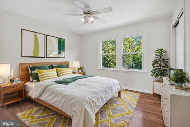 5 WELLESLEY CT, Princeton Junction, NJ 08550