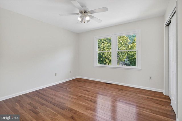 5 WELLESLEY CT, Princeton Junction, NJ 08550