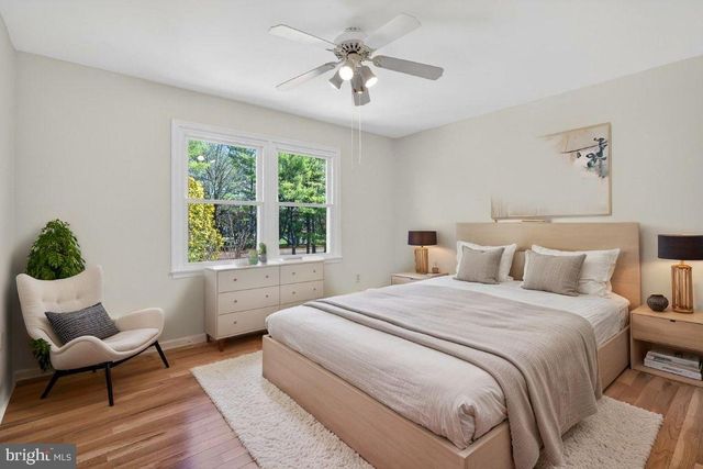 5 WELLESLEY CT, Princeton Junction, NJ 08550