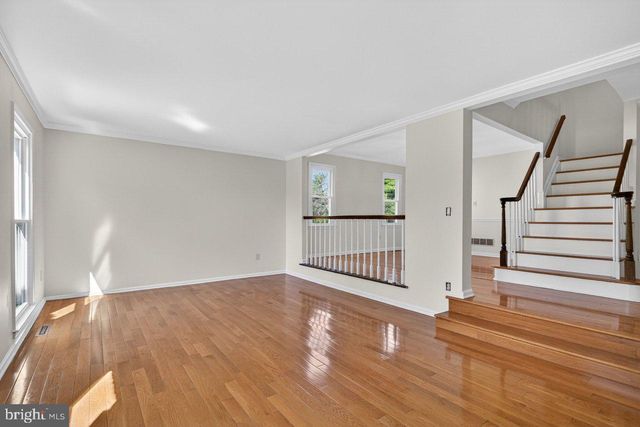 5 WELLESLEY CT, Princeton Junction, NJ 08550