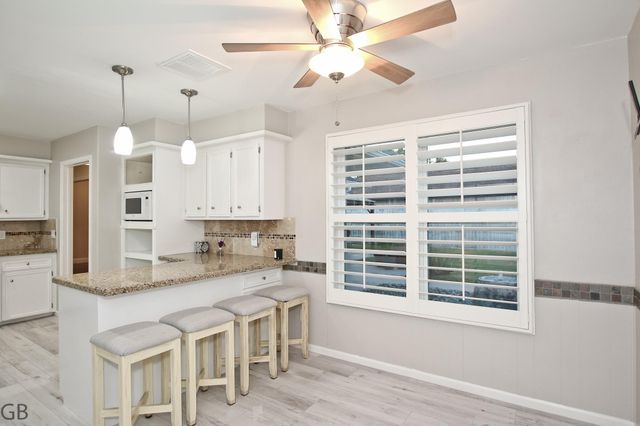 214 W Sutton Square, Stafford, TX 77477