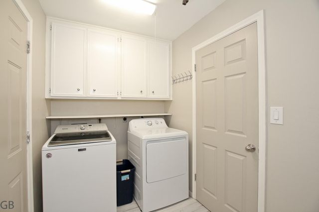 214 W Sutton Square, Stafford, TX 77477