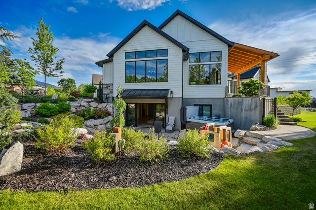 8122 S WILLOW CV, Cottonwood Heights, UT 84093