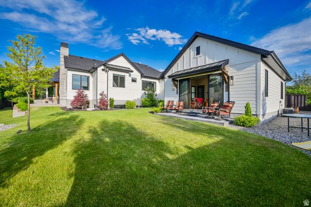 8122 S WILLOW CV, Cottonwood Heights, UT 84093