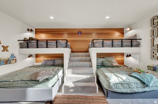 8122 S WILLOW CV, Cottonwood Heights, UT 84093