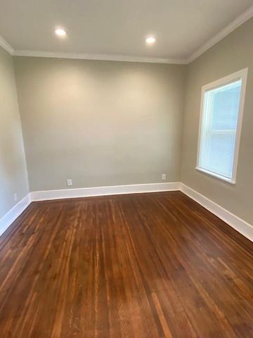 4727 Walker Street A, Houston, TX 77023