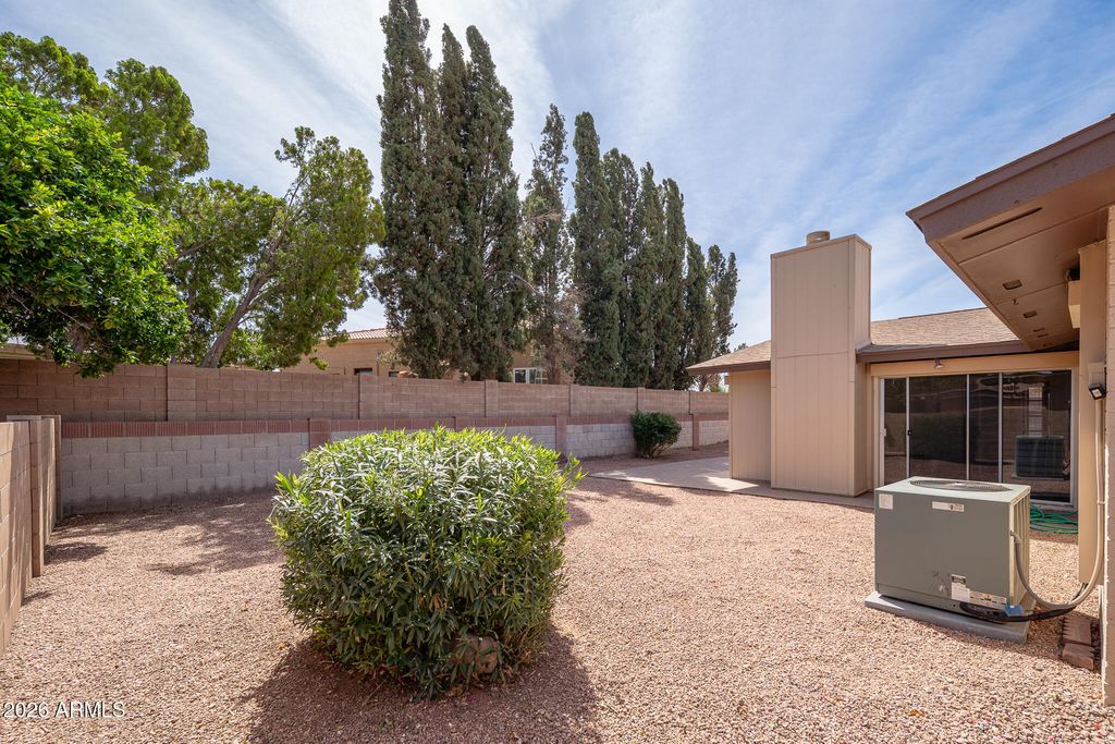 Image 26 of property listing at 763 S ROSEMONT --, Mesa, AZ 85206