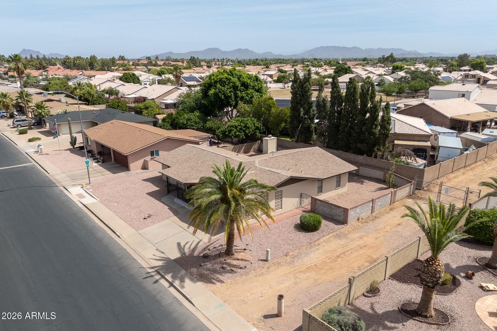 Image 40 of property listing at 763 S ROSEMONT --, Mesa, AZ 85206