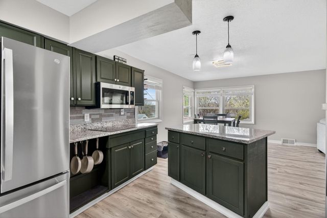 1561 11th Avenue NE, Rochester, MN 55906