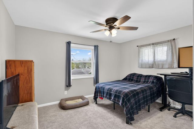 1561 11th Avenue NE, Rochester, MN 55906