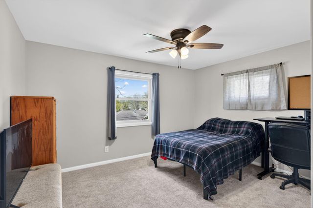 1561 11th Avenue NE, Rochester, MN 55906