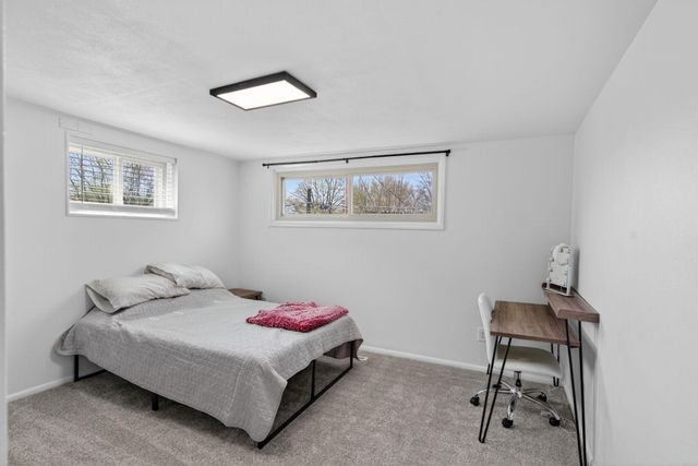 1561 11th Avenue NE, Rochester, MN 55906